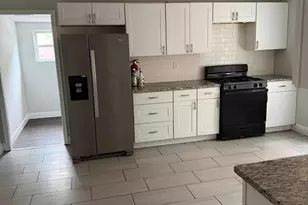 917 W Marshall St, Norristown, PA 19401 - Photo 4