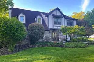 6 Locust Way, Lafayette Hill, PA 19444 - Photo 1