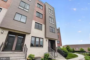 305 Lakeview Ct, King of Prussia, PA 19406 - Photo 2