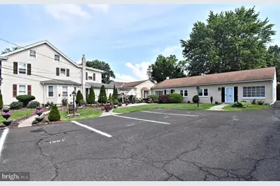 137 S 3rd Street #UNIT B, Telford, PA 18969 - Photo 4