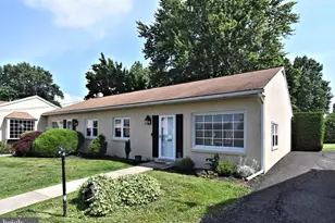 137 S 3rd St, Telford, PA 18969 - Photo 1
