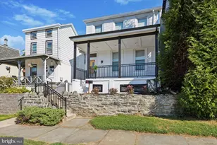 332 Spring Mill Ave, Conshohocken, PA 19428 - Photo 2