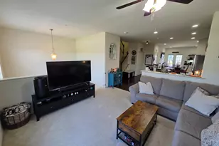 2125 Hayward Ave, Pennsburg, PA 18073 - Photo 12