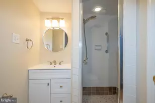 1219 W Wynnewood Rd, Wynnewood, PA 19096 - Photo 28