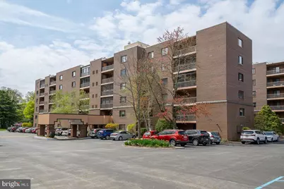 1219 W Wynnewood Road #208, Wynnewood, PA 19096 - Photo 2