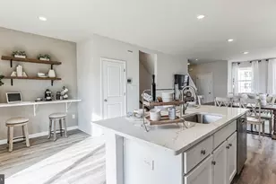 3079 Martha Wy, Pennsburg, PA 18073 - Photo 2