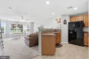 2026 Berkeley Dr, Pennsburg, PA 18073 - Photo 4