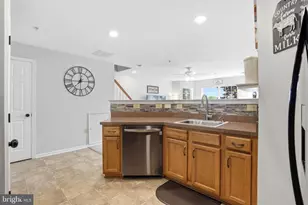 2026 Berkeley Dr, Pennsburg, PA 18073 - Photo 12