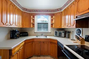 223 Fitzwatertown Rd, Willow Grove, PA 19090 - Photo 10