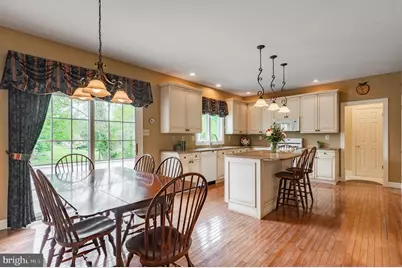 694 Misty Hollow, Maple Glen, PA 19002 - Photo 4