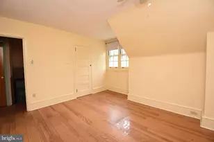 105 E Logan St, Norristown, PA 19401 - Photo 40