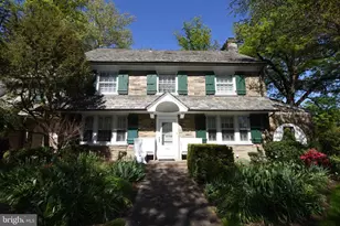 105 E Logan St, Norristown, PA 19401 - Photo 2