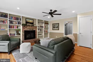 813 Mockingbird Ln, Norristown, PA 19403 - Photo 8