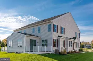 275 Hillstone Cir, Souderton, PA 18964 - Photo 2