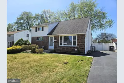 356 W Signal Hill Road, King of Prussia, PA 19406 - Photo 2
