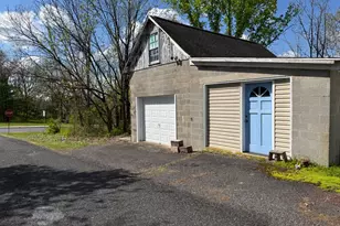 591 Dotts St, Pennsburg, PA 18073 - Photo 6