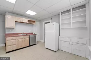 221 Ardmore Ave, Ardmore, PA 19003 - Photo 10