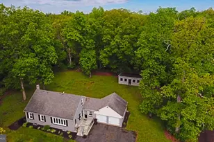 895 Cressman Rd, Harleysville, PA 19438 - Photo 2