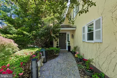 204 Garnet Lane, Bala Cynwyd, PA 19004 - Photo 2