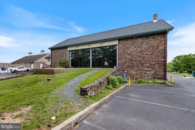 80 Gravel Pike #B, Red Hill, PA 18076 - Photo 2