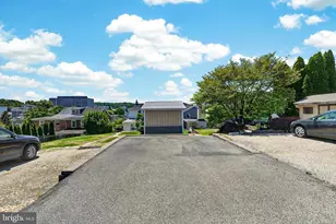218 W 4th Ave, Conshohocken, PA 19428 - Photo 40