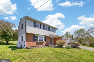 723 Wendy Dr, Pottstown, PA 19464 - Photo 6