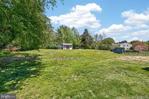 723 Wendy Dr, Pottstown, PA 19464 - Photo 10