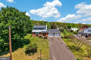 723 Wendy Dr, Pottstown, PA 19464 - Photo 8