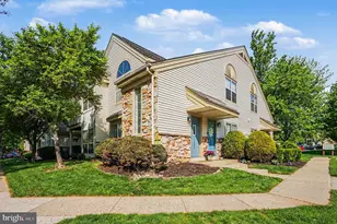 1102 Foxmeadow Dr, Royersford, PA 19468 - Photo 2
