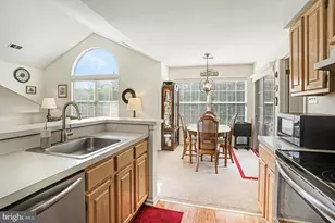 1102 Foxmeadow Dr, Royersford, PA 19468 - Photo 12