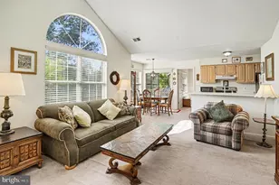1102 Foxmeadow Dr, Royersford, PA 19468 - Photo 4