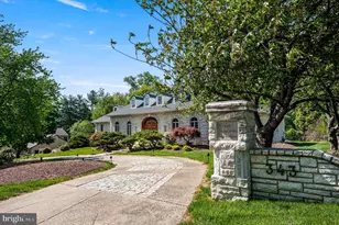 343 Wyndmoor Ln, Huntingdon Valley, PA 19006 - Photo 2
