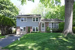 609 Mansfield Rd, Willow Grove, PA 19090 - Photo 2