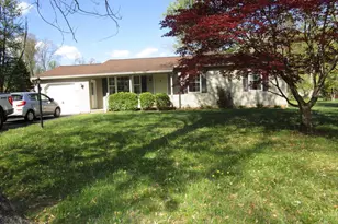 7 Mary Hill Rd, Spring Mount, PA 19478 - Photo 2