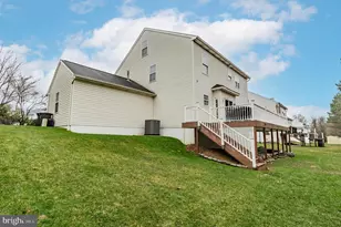 105 Archbishop Dr, Conshohocken, PA 19428 - Photo 34