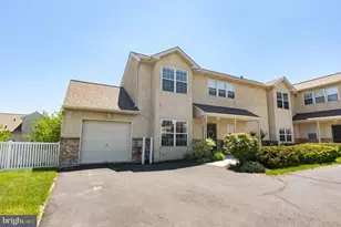 58 Stuart Dr, East Norriton, PA 19401 - Photo 2
