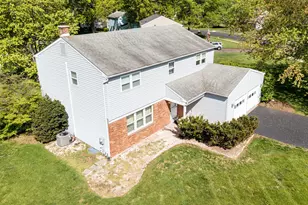 800 Maxwell Pl, Lansdale, PA 19446 - Photo 2