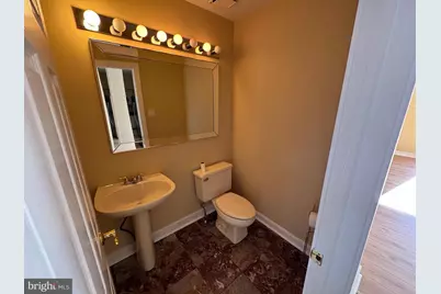 327 Overlook Lane, Conshohocken, PA 19428 - Photo 16