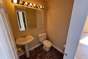 327 Overlook Ln, Conshohocken, PA 19428 - Photo 16