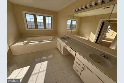 327 Overlook Lane, Conshohocken, PA 19428 - Photo 26