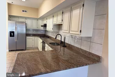 327 Overlook Lane, Conshohocken, PA 19428 - Photo 6