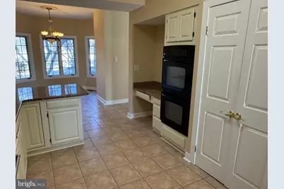 327 Overlook Lane, Conshohocken, PA 19428 - Photo 8