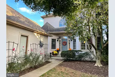327 Overlook Lane, Conshohocken, PA 19428 - Photo 1