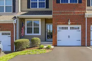 115 Mainland Square Dr, Harleysville, PA 19438 - Photo 2
