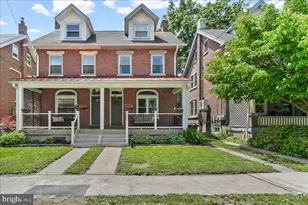 134 Walnut St, Mont Clare, PA 19453 - Photo 2