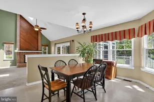 102 Grouse Ct, North Wales, PA 19454 - Photo 4