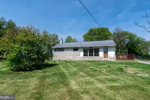 883 Bleim Rd, Pottstown, PA 19464 - Photo 1