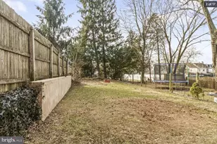 148 Walnut St, Pottstown, PA 19464 - Photo 2
