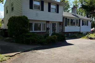 2 Flamingo Rd, Hatboro, PA 19040 - Photo 1