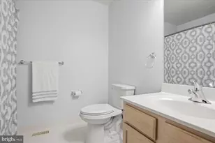 325 Green View Ct, Plymouth Meeting, PA 19462 - Photo 14